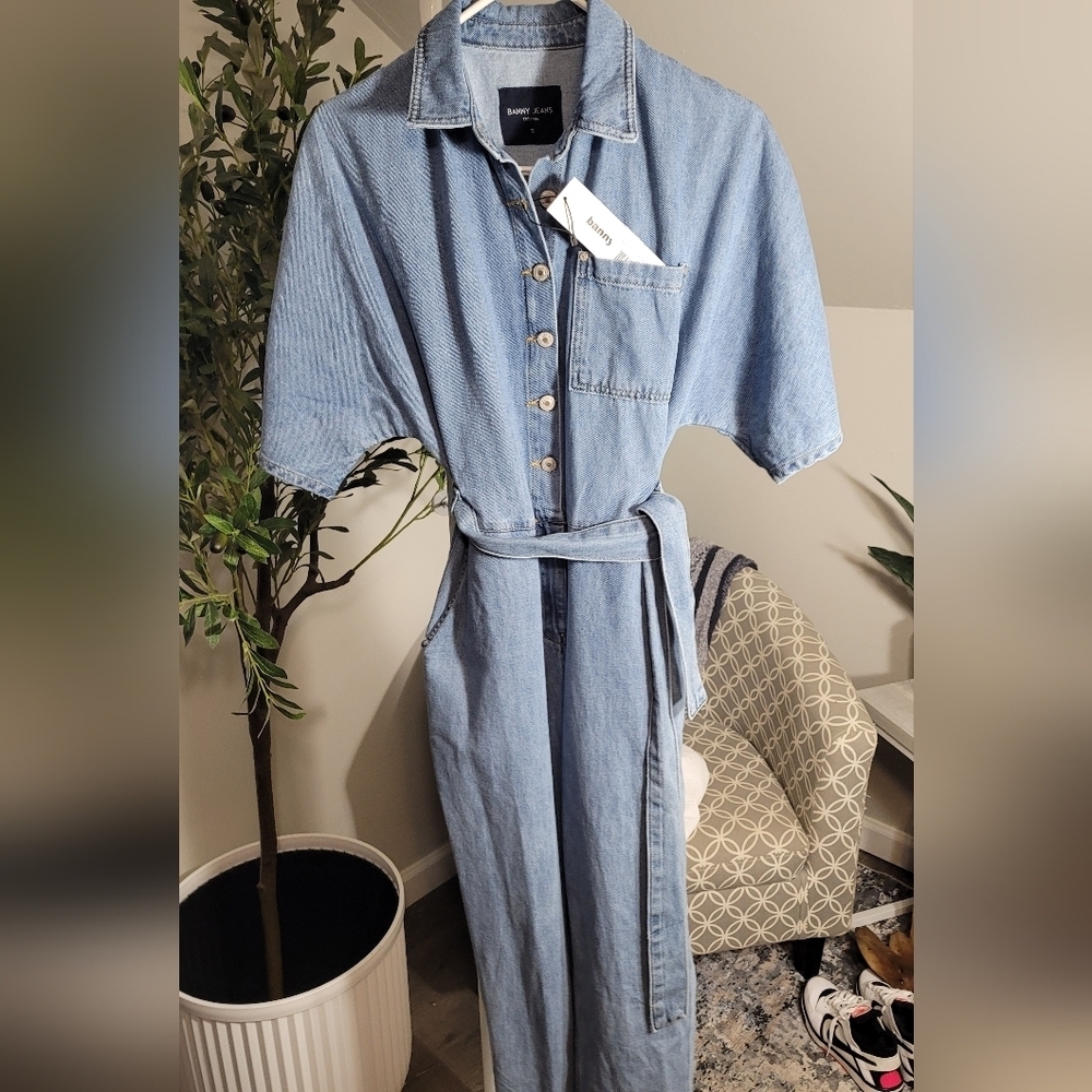 Banny Denim Short Sleeve  Jumpsuit With Pockets Buttons And A Tie Waist Small - Picture 3 of 6